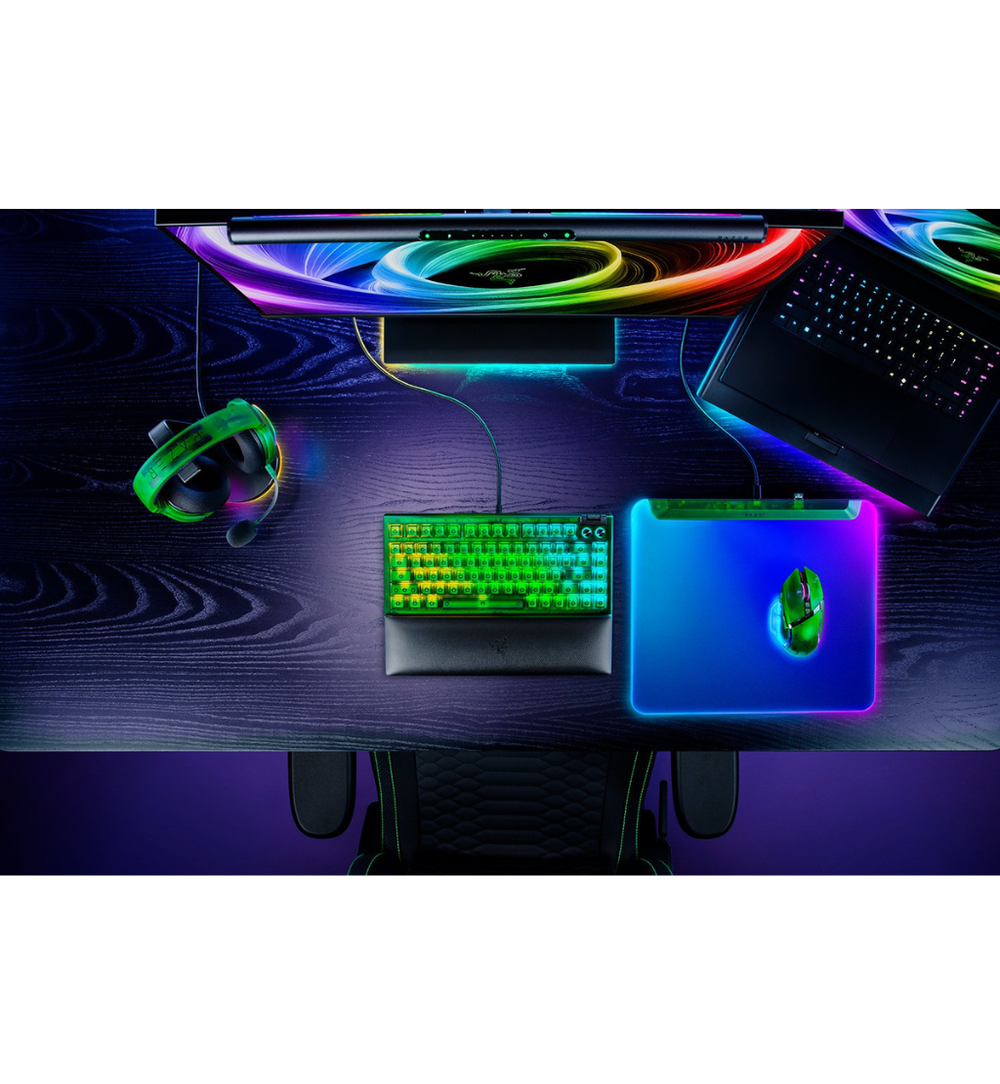 Razer Firefly V2 Pro Illuminated RGB Gaming Mousepad - Phantom Green