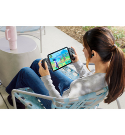 Razer Kishi V3 Pro USB-C Mobile Gaming Controller