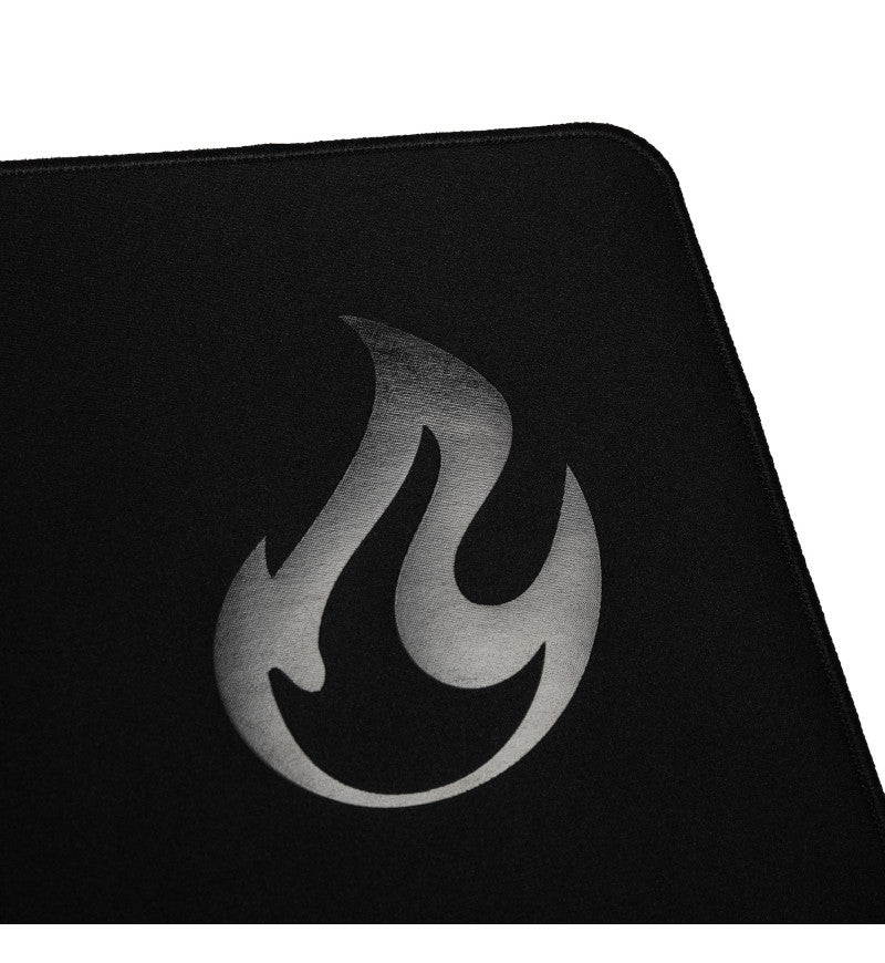 Nitro Concepts Desk Mat 1600 x 800mm - Black