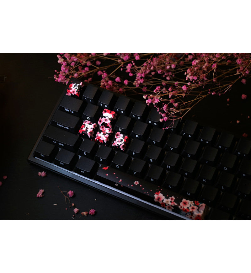 Traitors PBT Sakura Kuro Dye-Sub 6 Keycap Set