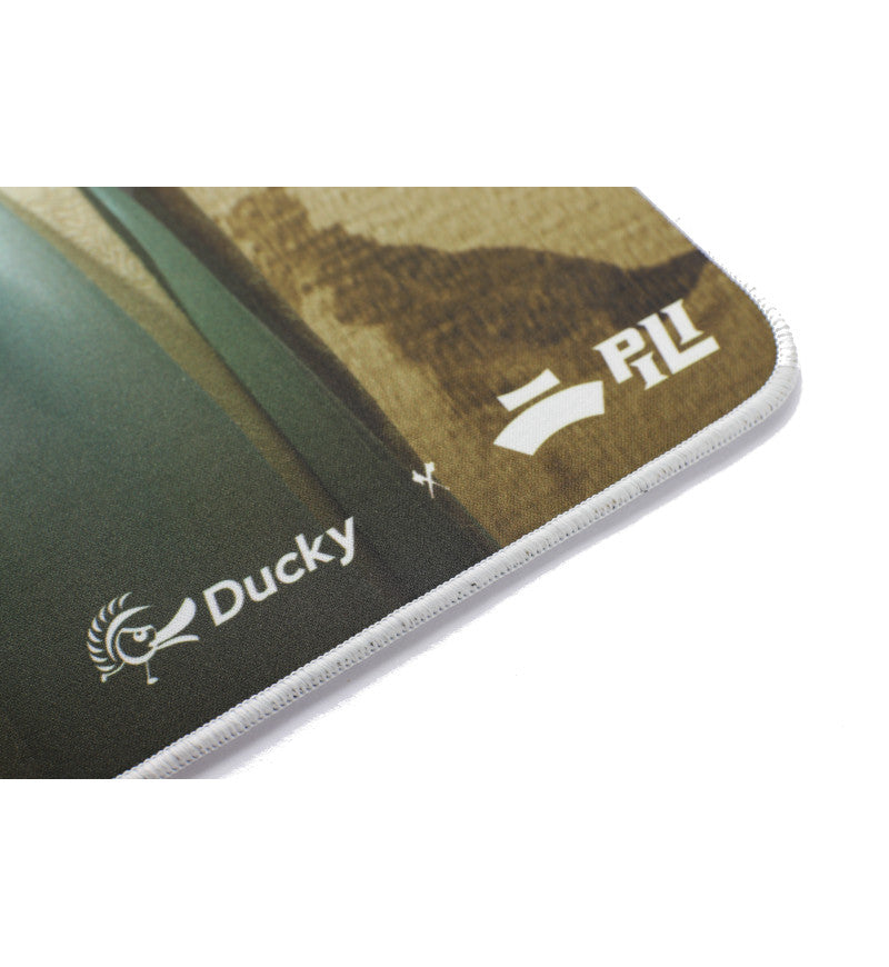 Ducky x Pili Glove Puppetry Show Mouse Pad - Justice